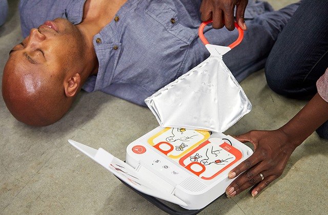 LIFEPAK CR2 Автоматический внешний дефибриллятор